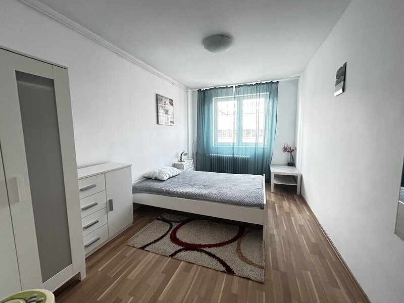 Dristor 2 camere Metrou 2 min Park Lake